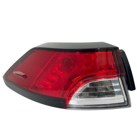 Toyota Corolla Cross 22-24 Dış Sol Stop Lambası (Ledsiz)