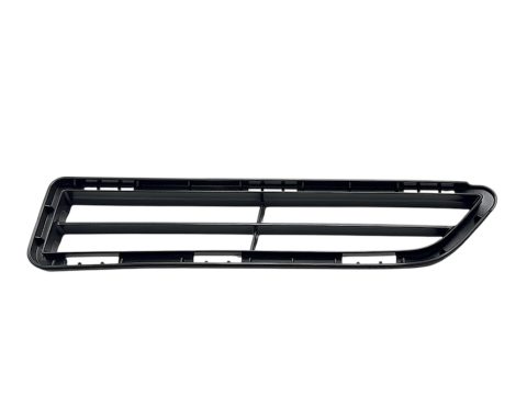 Toyota Hilux Revo 21-23 Sağ Tampon Izgara