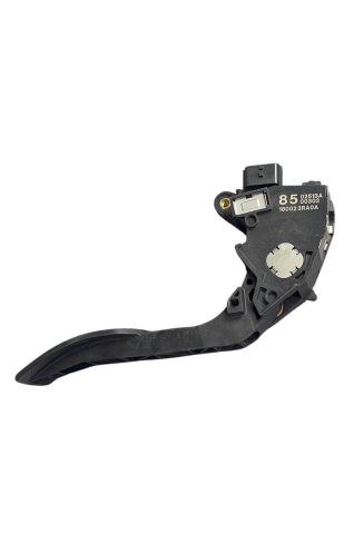 Nissan Juke 10-19 Pedal Gaz